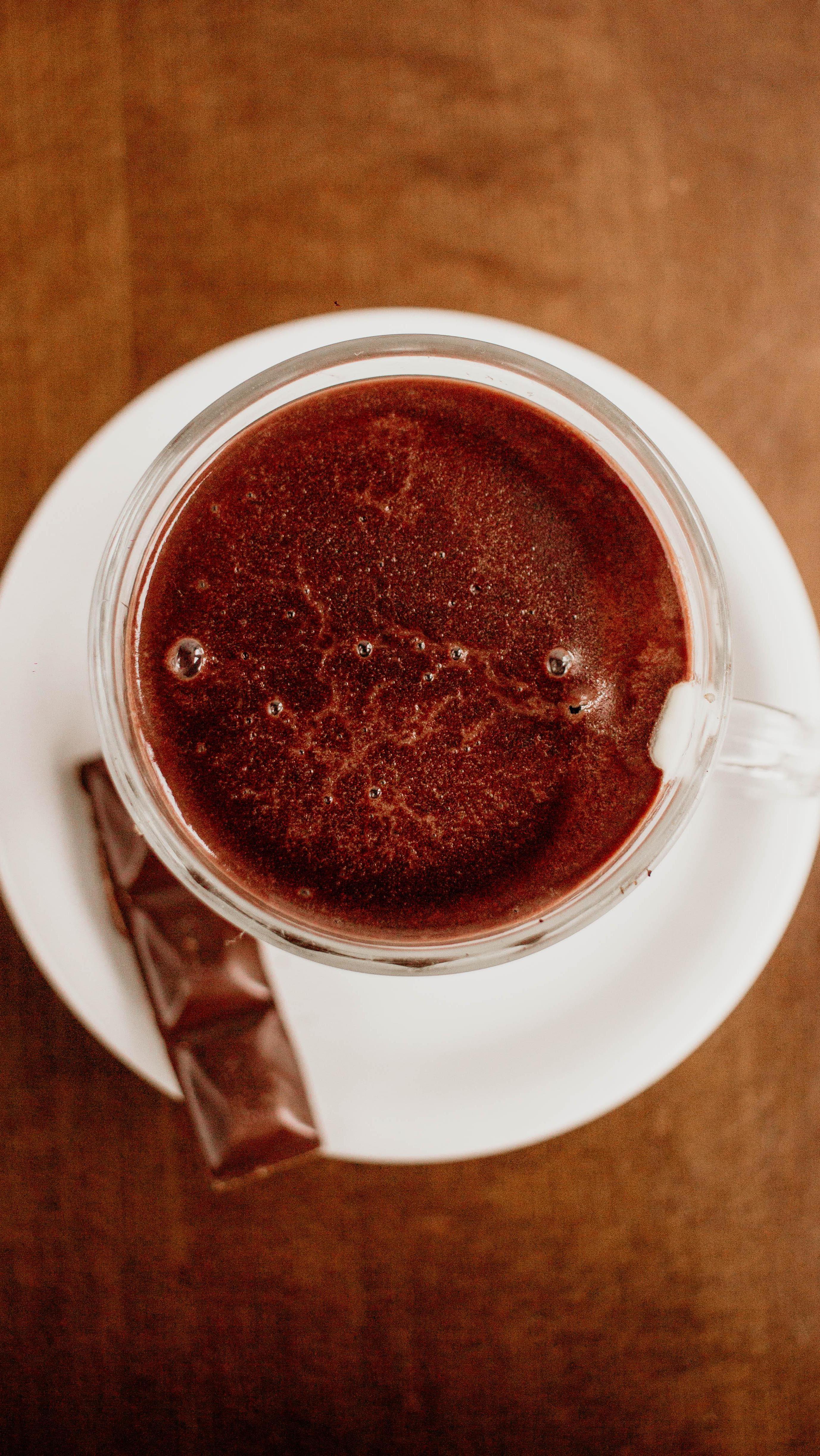Chocolate quente na xícara